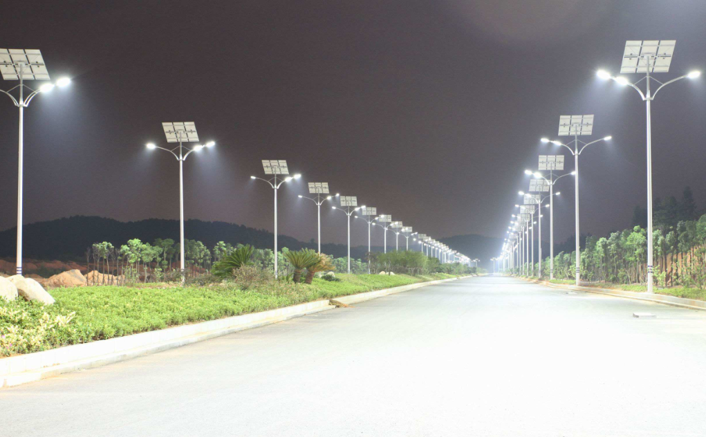 道路太陽能路燈你知道怎么選擇瓦數嗎？